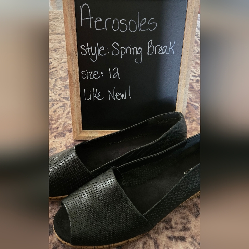 AEROSOLES Black Perforated Peep-Toe Slip-On Flats Style Is SPRINGBREAK